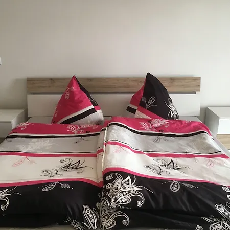 Krieger Liebeshotel 3*