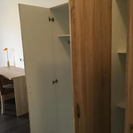 Krieger Liebeshotel 3*